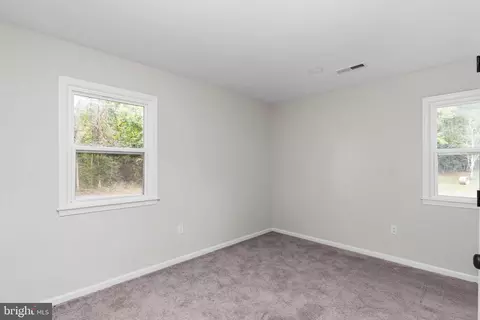 Bedroom - 10558 Tidewater Trl, Champlain, VA 22438 photo 3 of 4
