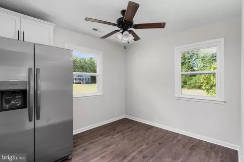 Entry Way - 10558 Tidewater Trl, Champlain, VA 22438 photo 8 of 10
