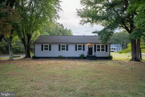 Exterior - 10558 Tidewater Trl, Champlain, VA 22438 photo 3 of 4