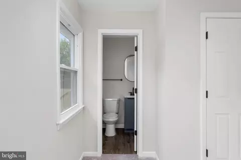 Entry Way - 10558 Tidewater Trl, Champlain, VA 22438 photo 9 of 10