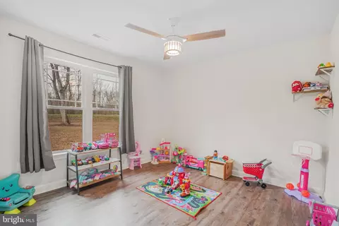 Other - 831 Rose Mount Rd, Hustle, VA 22476 photo 6 of 9