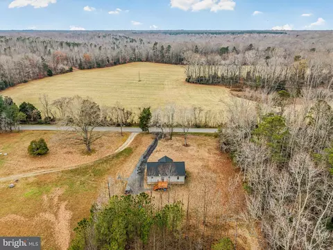 View/Area - 831 Rose Mount Rd, Hustle, VA 22476 photo 4 of 4