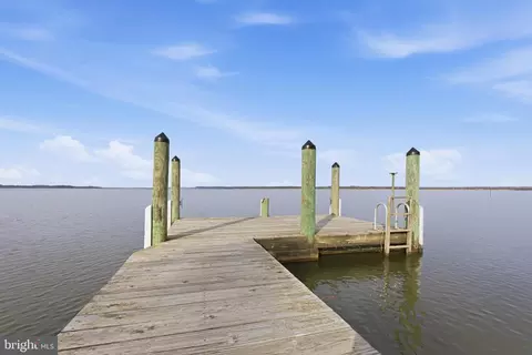 192 E Banbury Rd, Tappahannock, VA 22560