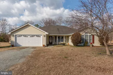 609 Meadow Dr, Tappahannock, VA 22560