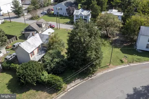 436 Duke St, Tappahannock, VA 22560