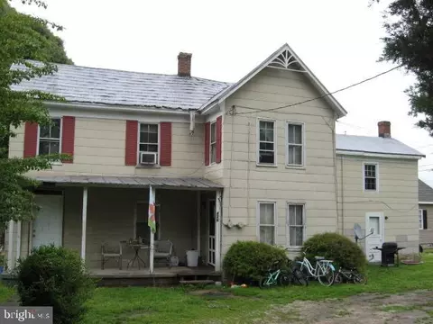 436 Duke St, Tappahannock, VA 22560