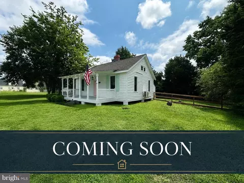 1252 Eubank Rd, Dunnsville, VA 22454