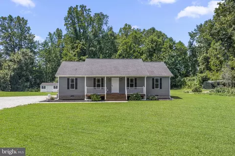 4760 Howerton Rd, Dunnsville, VA 22454