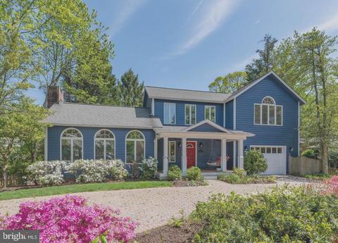 444 Great Falls St, Falls Church, VA 22046