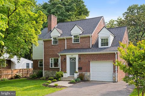 213 W Jefferson St, Falls Church, VA 22046