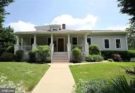 540 Great Falls St, Falls Church, VA 22046