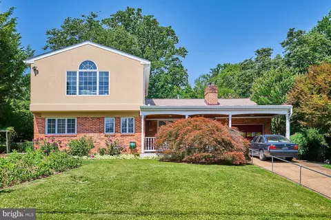 313 N Van Buren St, Falls Church, VA 22046