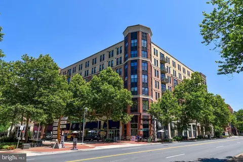 444 Broad St W #726, Falls Church, VA 22046