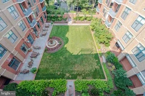 502 W Broad St #512, Falls Church, VA 22046