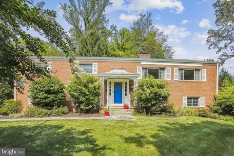 314 W Columbia St, Falls Church, VA 22046
