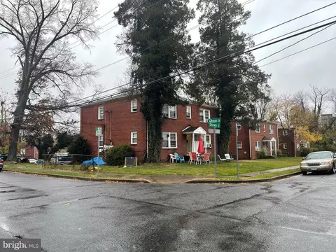 303 Shirley St, Falls Church, VA 22046