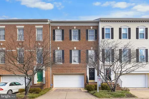 104 Rolling Trce, Falls Church, VA 22046