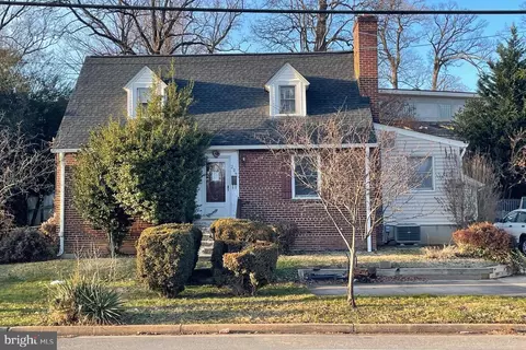 204 S West St, Falls Church, VA 22046