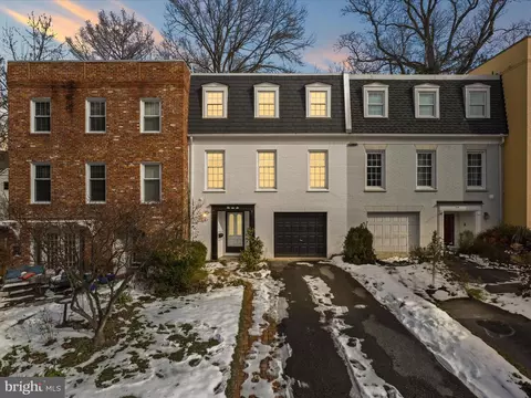 216 James Thurber Ct, Falls Church, VA 22046