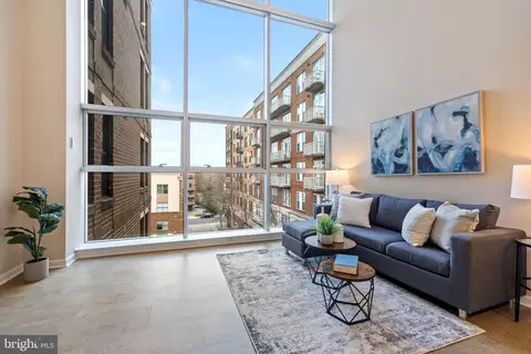 444 W Broad St #434, Falls Church, VA 22046