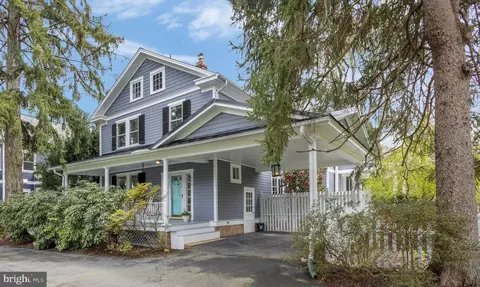 510 E Columbia St, Falls Church, VA 22046