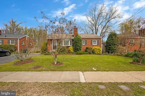 424 Sherrow Ave, Falls Church, VA 22046