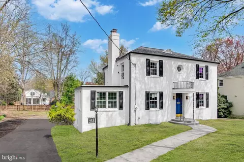 411 E Broad St, Falls Church, VA 22046