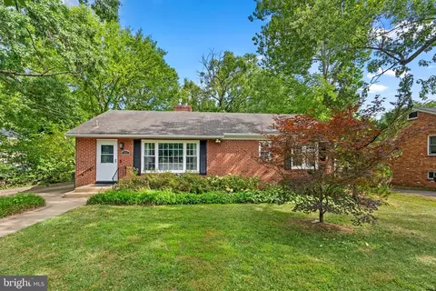 305 S West St S, Falls Church, VA 22046