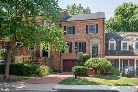 115 Tollgate Way, Falls Church, VA 22046