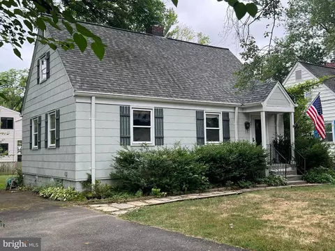 401 S Spring St S, Falls Church, VA 22046