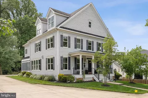 109 Hillier St, Falls Church, VA 22046