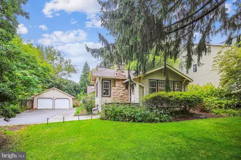 511 Great Falls St, Falls Church, VA 22046