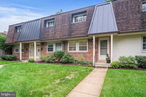 412 James Ct #46, Falls Church, VA 22046
