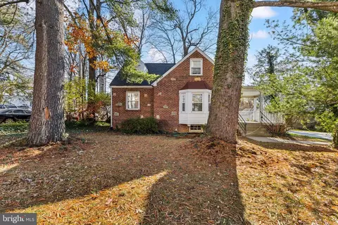 201 S West St, Falls Church, VA 22046
