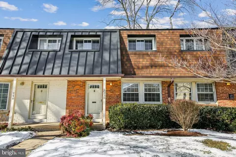 238 S Virginia Ave #95, Falls Church, VA 22046