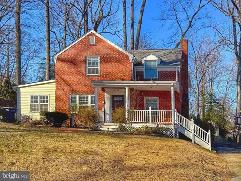 1306 Tracy Pl, Falls Church, VA 22046