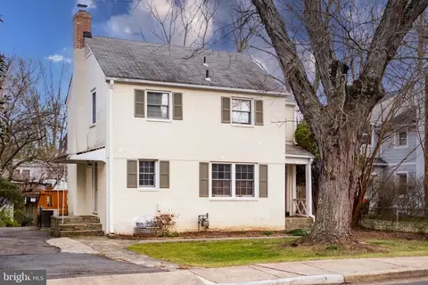 116 W Cameron Rd, Falls Church, VA 22046
