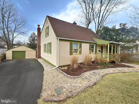 602 Jackson St, Falls Church, VA 22046