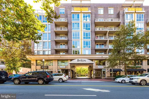 513 W Broad St #417, Falls Church, VA 22046