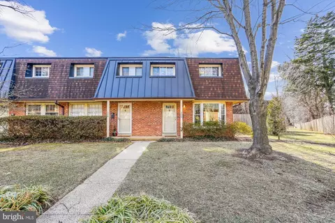 226 S Virginia Ave #89, Falls Church, VA 22046