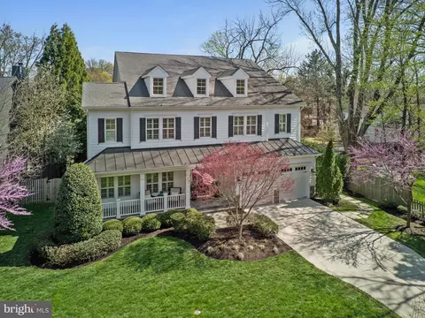 102 Lawton St, Falls Church, VA 22046