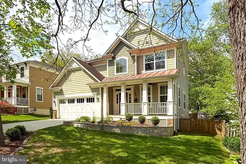 105 W Marshall St, Falls Church, VA 22046