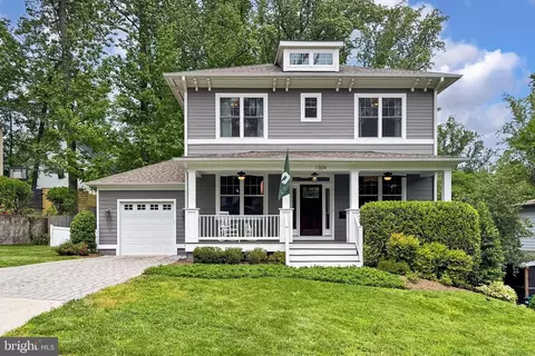 1304 Tracy Pl, Falls Church, VA 22046