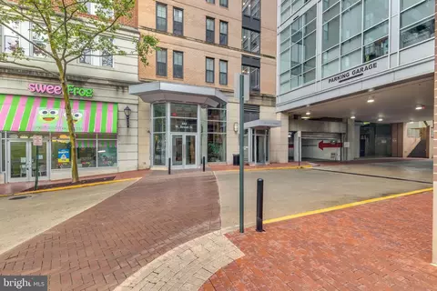 444 W Broad St #407, Falls Church, VA 22046