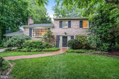 1403 Ellison St, Falls Church, VA 22046