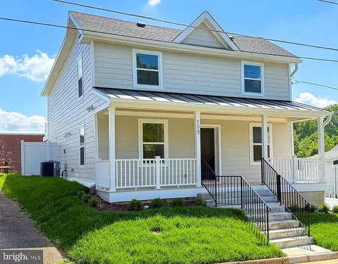 109 Tinner Hill Rd, Falls Church, VA 22046