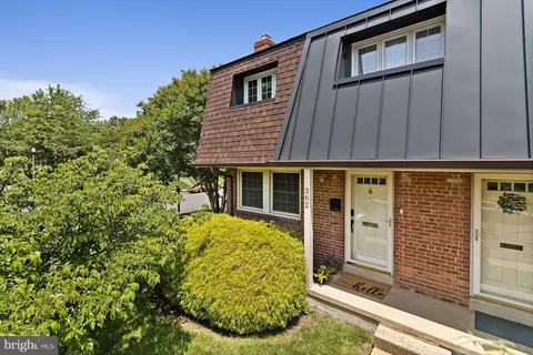 362 James St #384, Falls Church, VA 22046