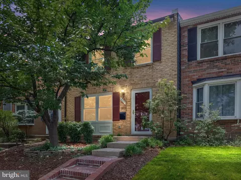 377 W Broad St W, Falls Church, VA 22046