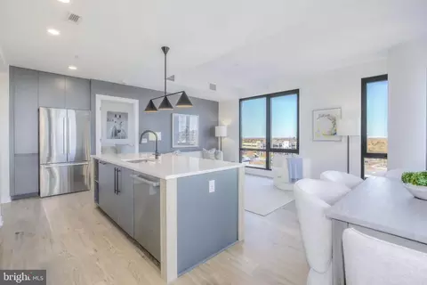 255 W Falls Station Blvd #607, Falls Church, VA 22046