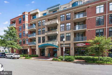 502 W Broad St #501, Falls Church, VA 22046